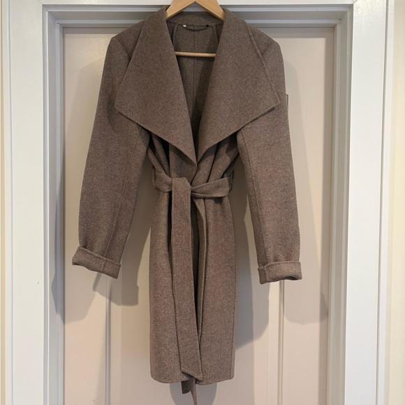 Banana Republicublic wool blend taupe belted wrap coat. - Picture 2 of 5